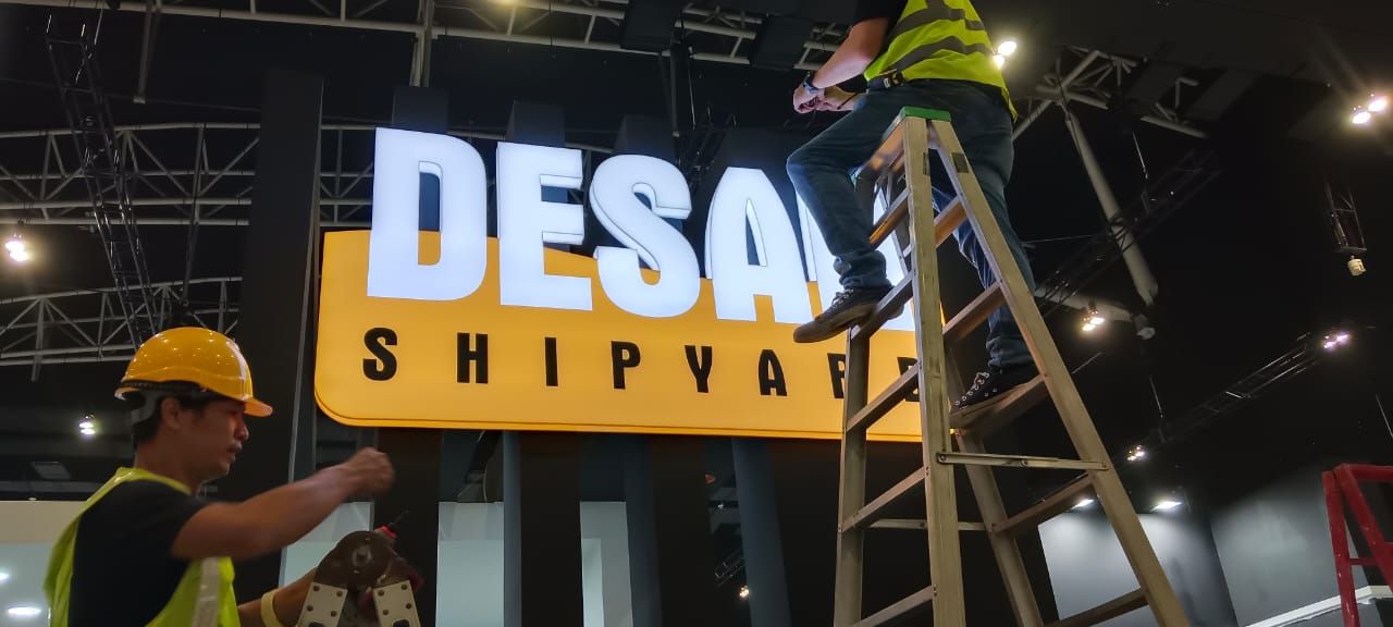 Acrylic Box Up Frontlit Signage