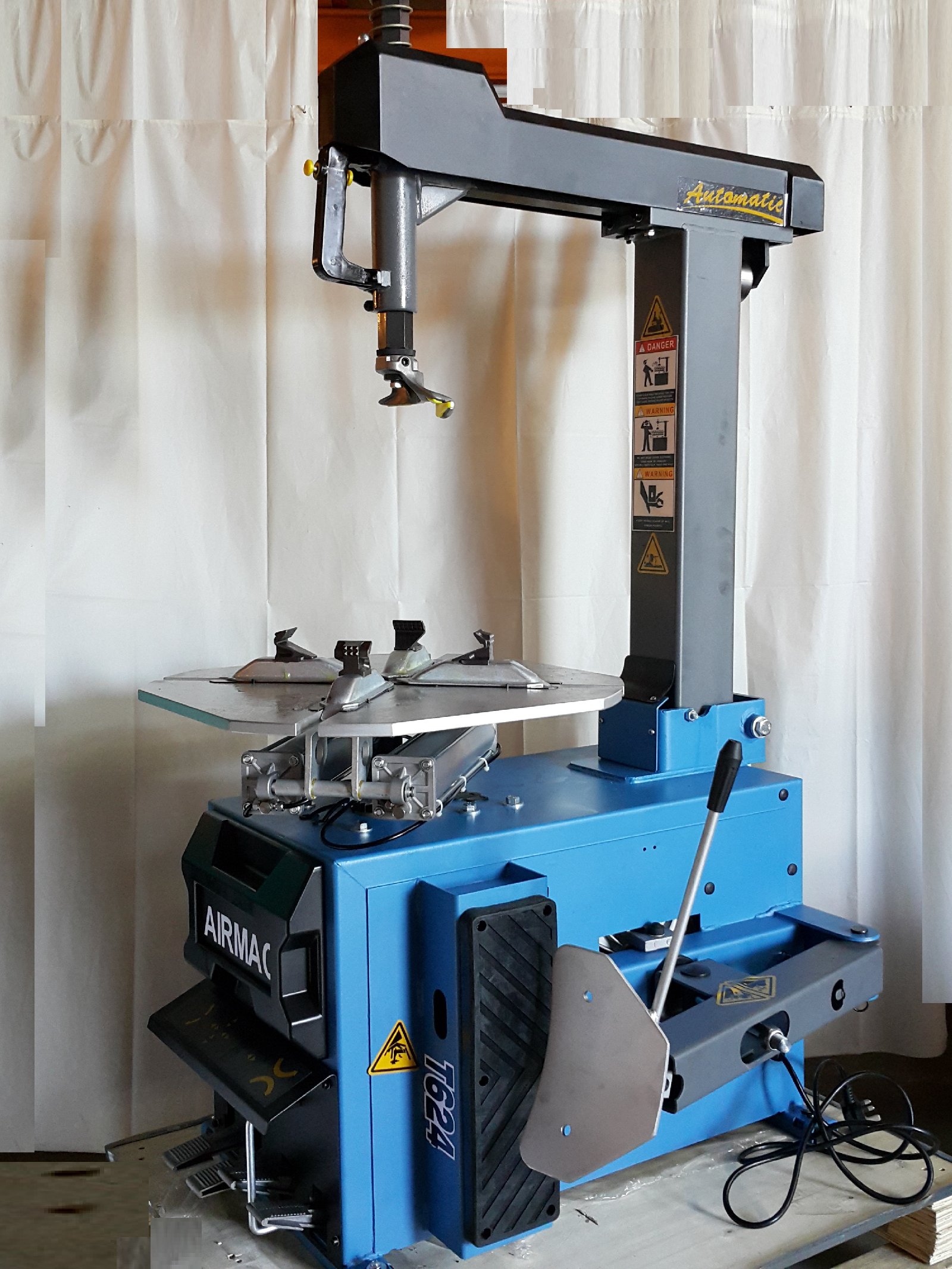 Car Tyre Changer Id448764 Id007760 Tyre Equipment Garage Workshop Selangor Malaysia Kuala Lumpur Kl Seri Kembangan