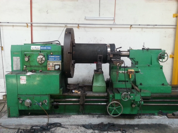 Spark Heavy Duty Manual Lathe Heavy Duty Manual Lathe  Johor Bahru (JB), Malaysia Supplier, Supply, Supplies, Engineering Works | Modern Apex Engineering Sdn Bhd