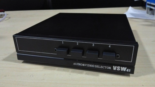 AV Switcher 4 in 1 out (Box)
