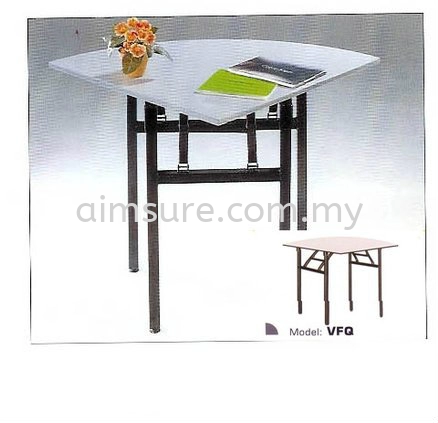 Foldable Triangular Table VFQ