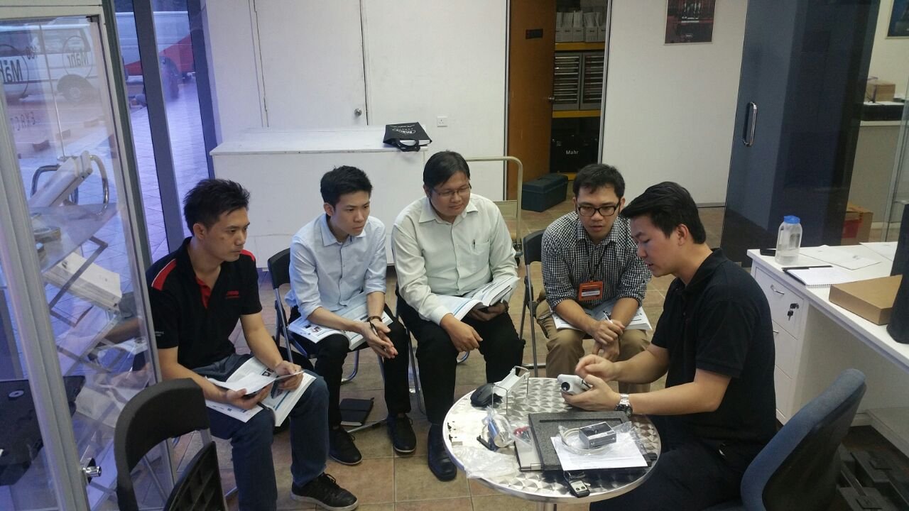 Products and application training for Mahr Germany, high-end metrology system