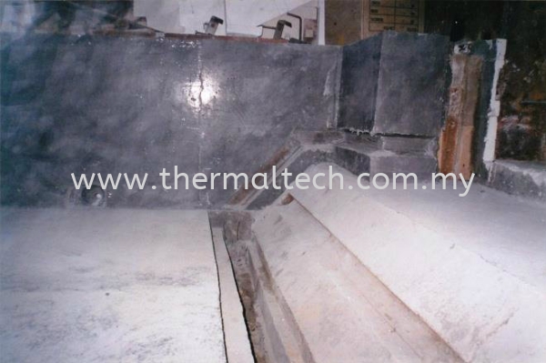 Checking The Slope Before Casting Ramp Sheet and Foil Industries Aluminium Industries Selangor, Malaysia, Kuala Lumpur (KL), Klang Service, Supplier, Supply, Installation | Thermaltech Solutions Sdn Bhd