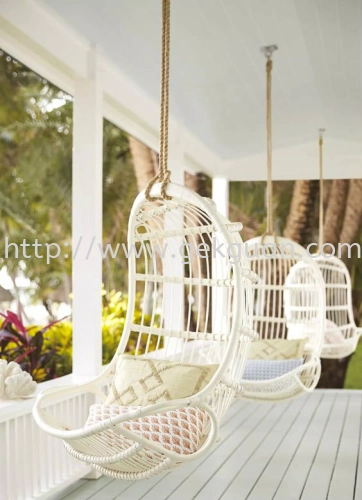 HC 014 - RATTAN HANGING CHAIR