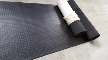 Rubber Stud Mat