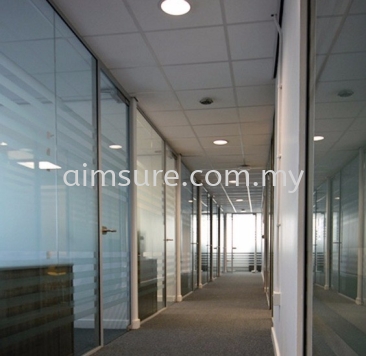 Tempered glass wall 2 with top and bottom line frosted film