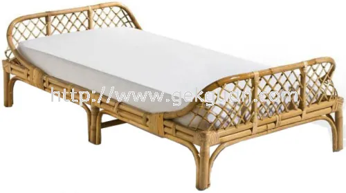 RDB 008 - RATTAN SLEEPING BED 