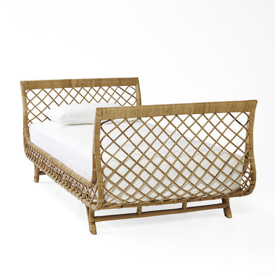 RDB 010 - RATTAN SLEEPING BED