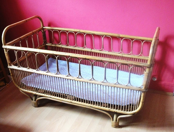 RBB 013 - RATTAN BABY BED