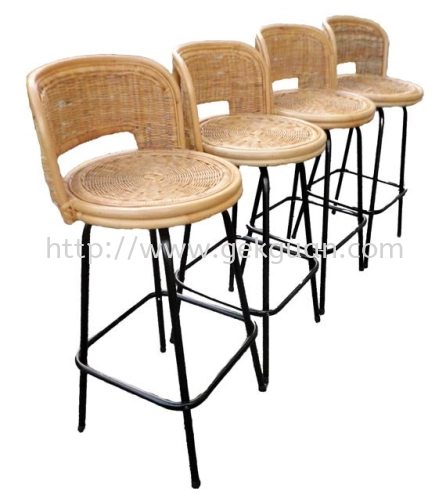 RBS 006 - RATTAN + STEEL BAR STOOL 