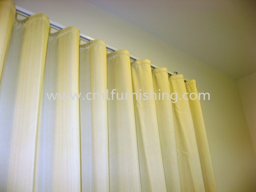 flexi-snake-curtain