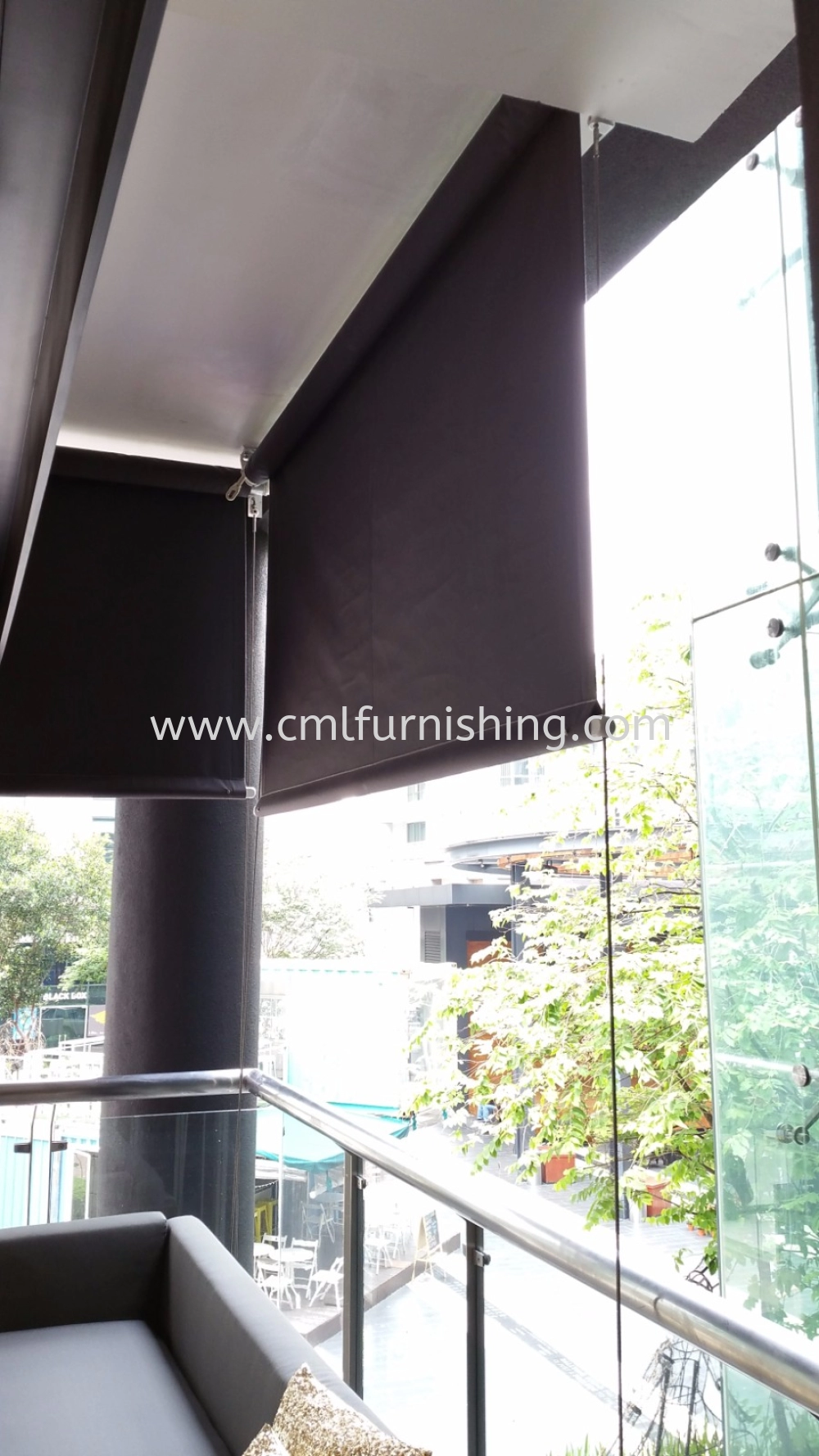 manual-outdoor-roller-blinds 4