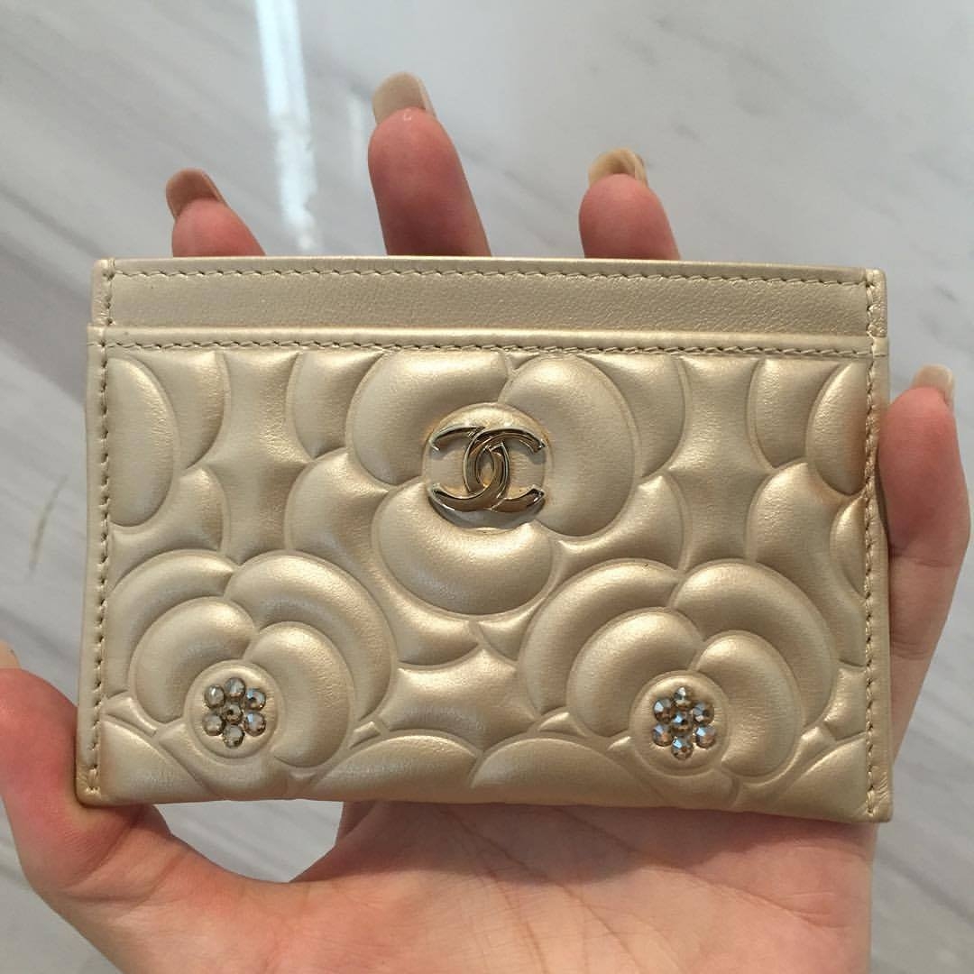 SOLD) Brand New Ready Stock Chanel Camellia Cardholder (Limited) Chanel  Kuala Lumpur (KL), Selangor, Malaysia. Supplier,