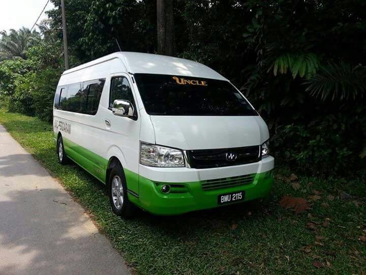 Tour Van (16 Seater)