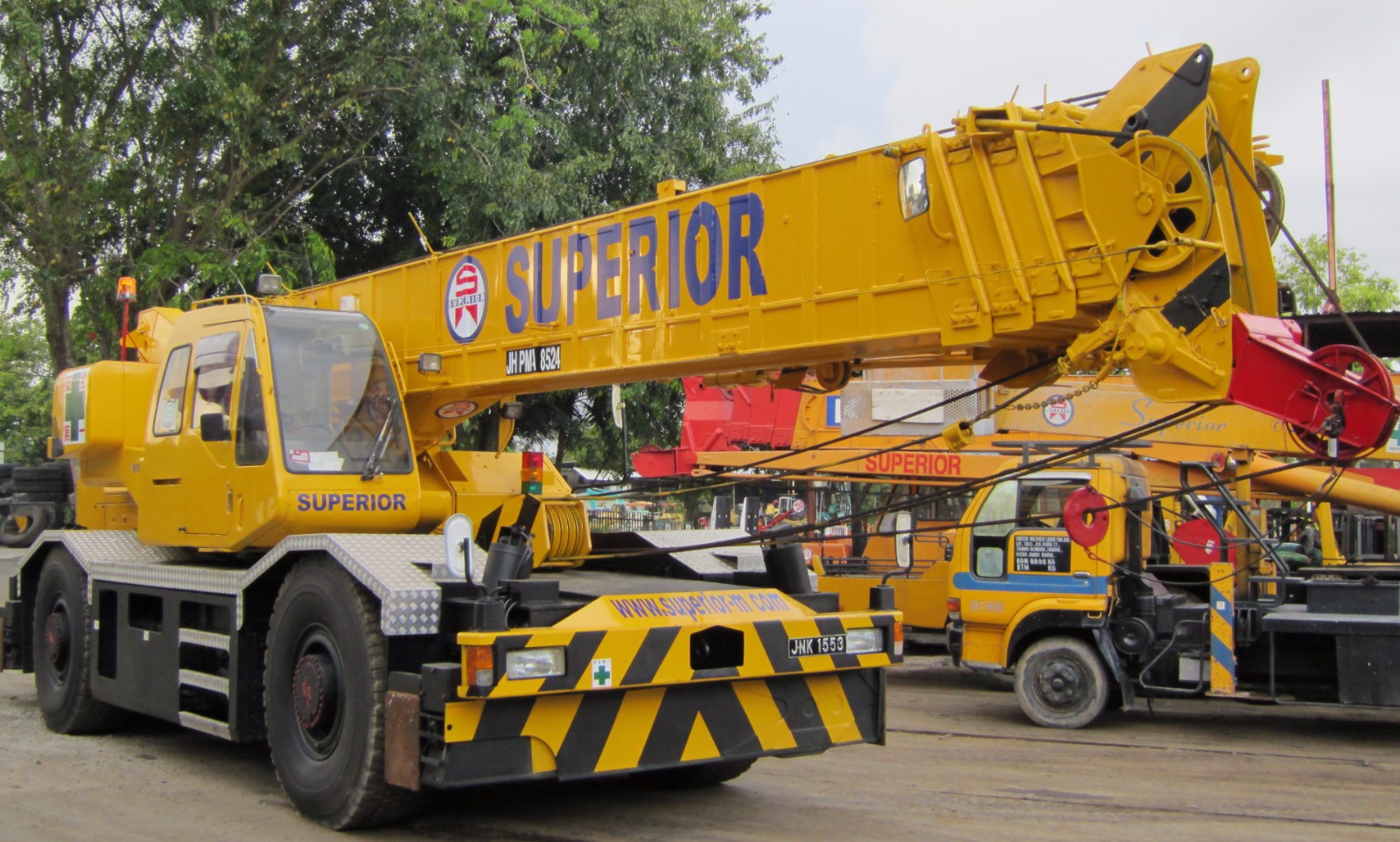 Rough Terrain Crane