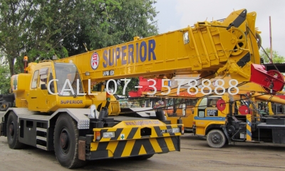 Rough Terrain Crane