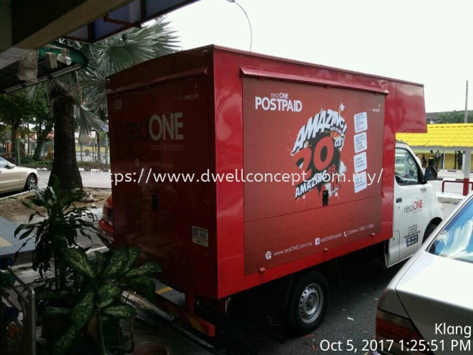 Red One Truck Wrapping