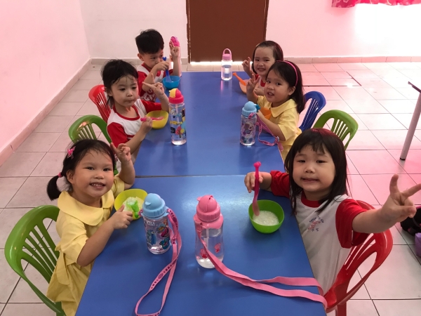 Day Care (8am - 7pm) а    | Tadika Hati Ria