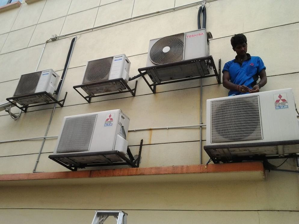 Aircond Cleaning Services 2unit@RM180.00 Call The Best Now