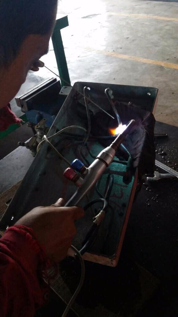 Tubing repair at panel gauge (KM Perwira)