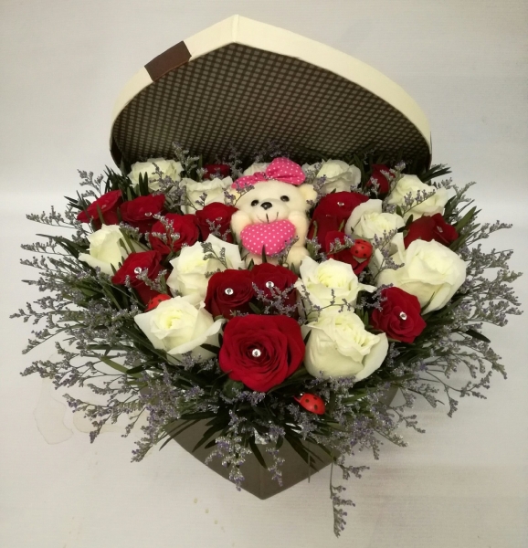 Heart Shape Gift Box with Rose (FBox-368)  Flower Box Kuala Lumpur (KL), Selangor, Malaysia Supplier, Suppliers, Supply, Supplies | Shirley Florist