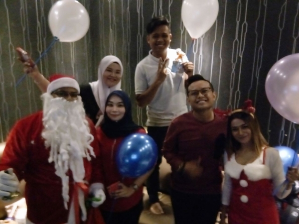 Merry Christmas Merry Christmas Latest Activities Kuala Lumpur (KL), Malaysia, Selangor Entertainment | V KBOX SDN BHD