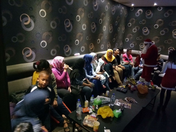 Merry Christmas Merry Christmas Latest Activities Kuala Lumpur (KL), Malaysia, Selangor Entertainment | V KBOX SDN BHD