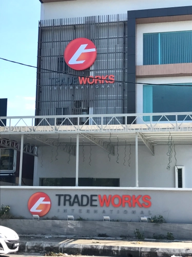 *Trade Works International* LED Conceal Box Up Lettering 