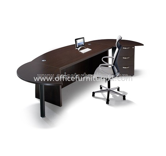 QAMAR EXECUTVE DIRECTOR OFFICE TABLE WITH SIDE CONNECTION & FIXED PEDESTAL 3D