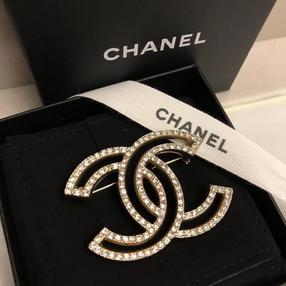 Chanel Vintage Chanel Brooch Pin Gold Tone CC Logo