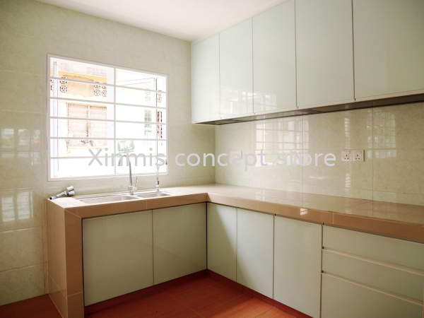 Aluminium kitchen cabinet - Kepong MINT WHITE 4G GLASS DOOR Aluminium kitchen cabinet Selangor, Malaysia, Melaka, Kuala Lumpur (KL), Petaling Jaya (PJ), Malim Jaya Supplier, Supply, Design, Services | XINMIS CONCEPT STORE