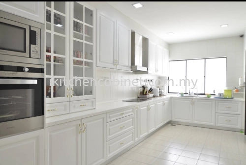 C6 - Kitchen & island cabinet with solid nyatoh door