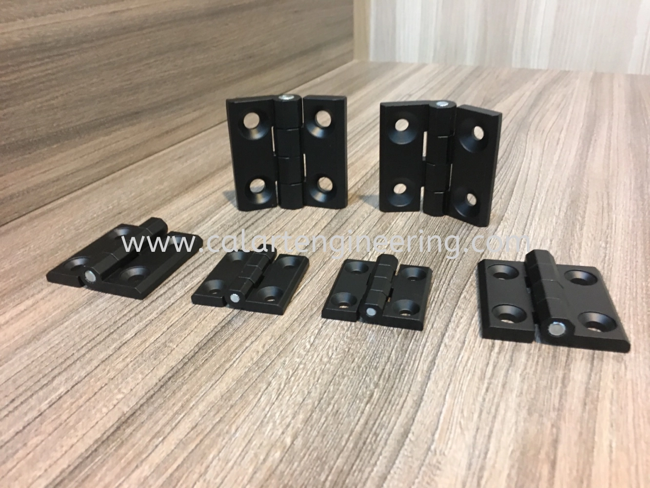 Metal Hinge (Black)