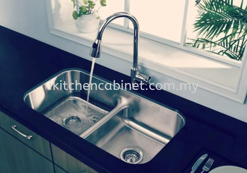 KA9 - Double bowl s/steel sink and water tap