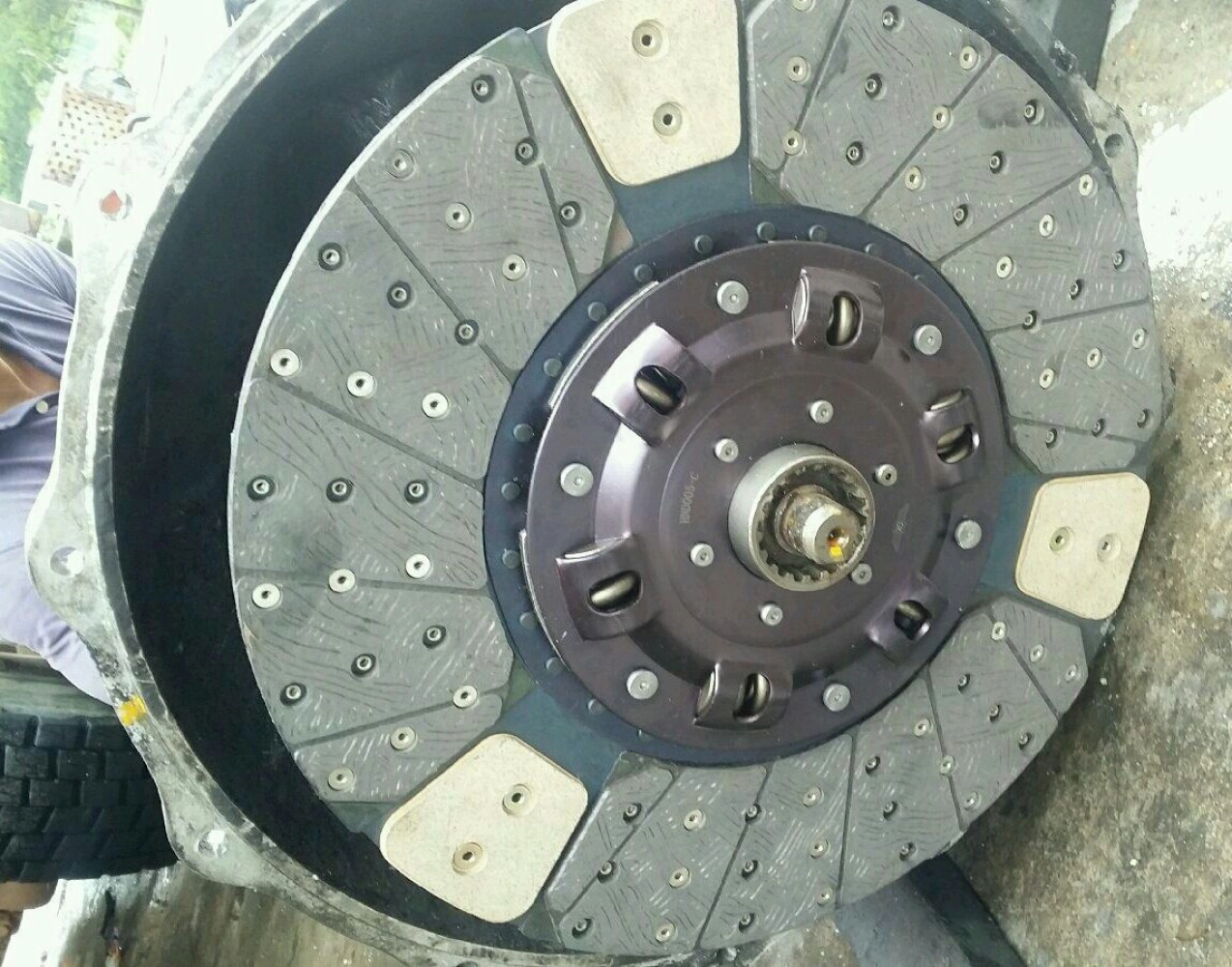 REPLACE CLUTCH DISC PLATE ASSY 