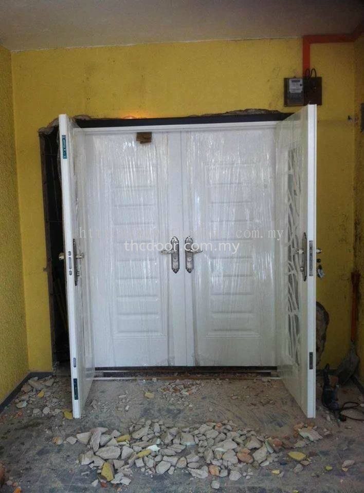 Khor' Fakkan Security Door