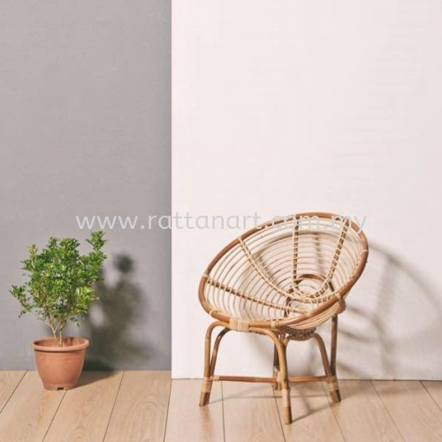 RATTAN LOUNGE CHAIR RC DONUT