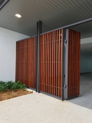 Balau Timber Screen 