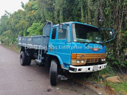 HINO TIPPER 6 TAYAR Rm38k