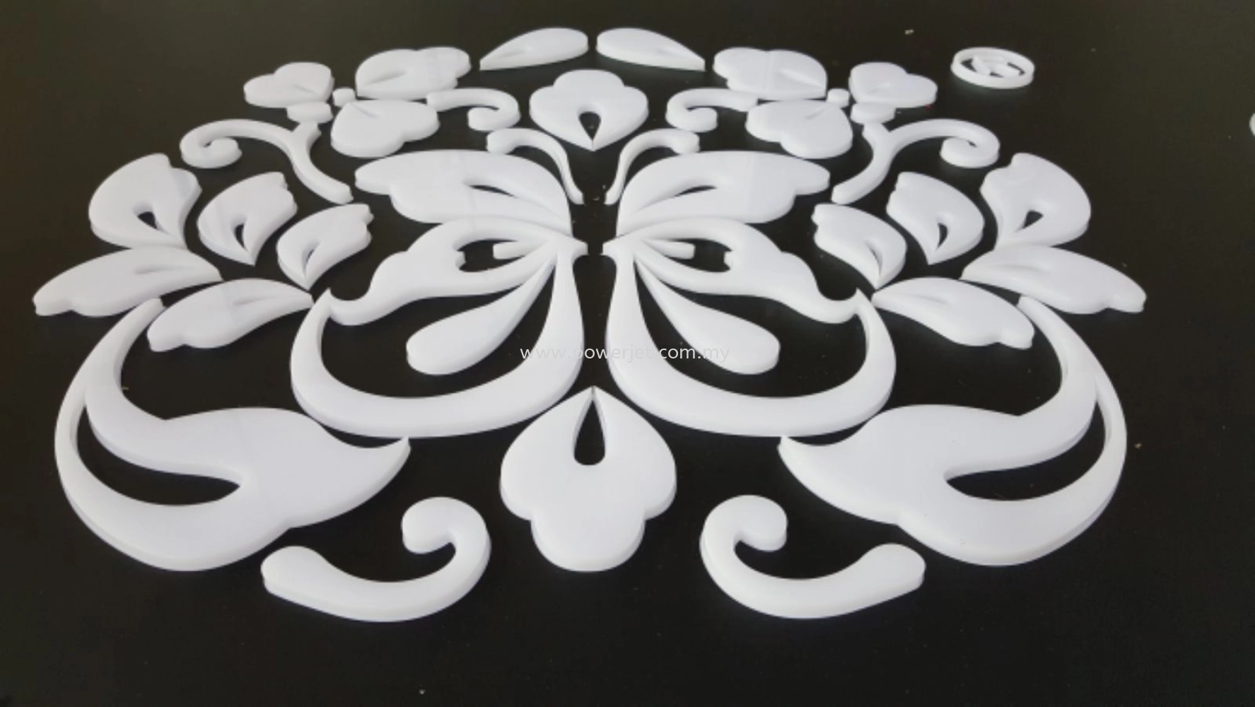 3D Acrylic Cutting 