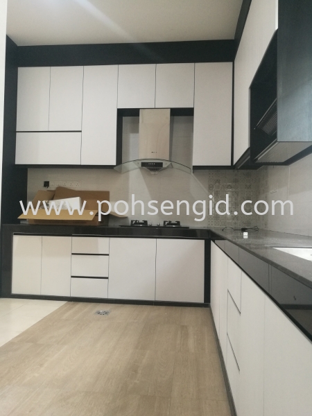 Solid Ply Laminate Kitchen Cabinet #BAHAU CHENGKAU Kitchen Seremban, Negeri Sembilan (NS), Malaysia Renovation, Service, Interior Design, Supplier, Supply | Poh Seng Furniture & Interior Design