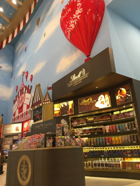 Lindt @ Changi T4 Gondola / Wallbay Duty Free / Travel Retail Kuala Lumpur (KL), Malaysia, Selangor Design, Service | Thinkers Strategy Sdn Bhd