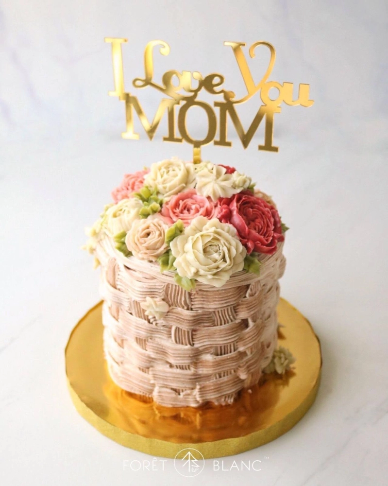 Flower Buttercream Basket Cake