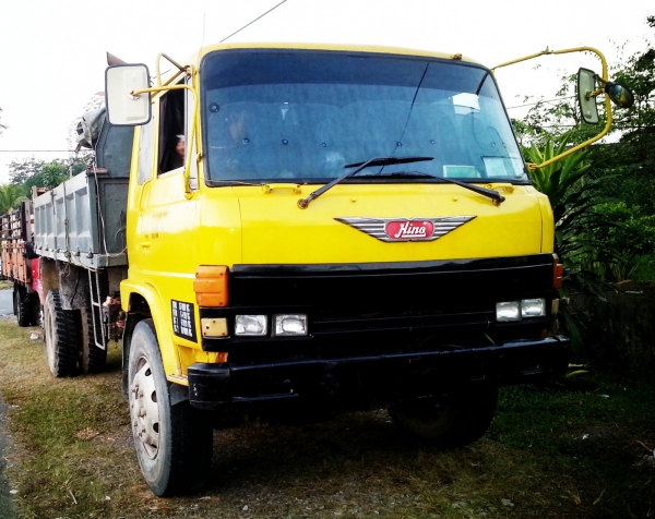 6 Tyres Tipper Tipper Rental Johor Bahru (JB), Malaysia, Johor Service, Supplier, Supply, Supplies | Sunway Earthworks Engineering