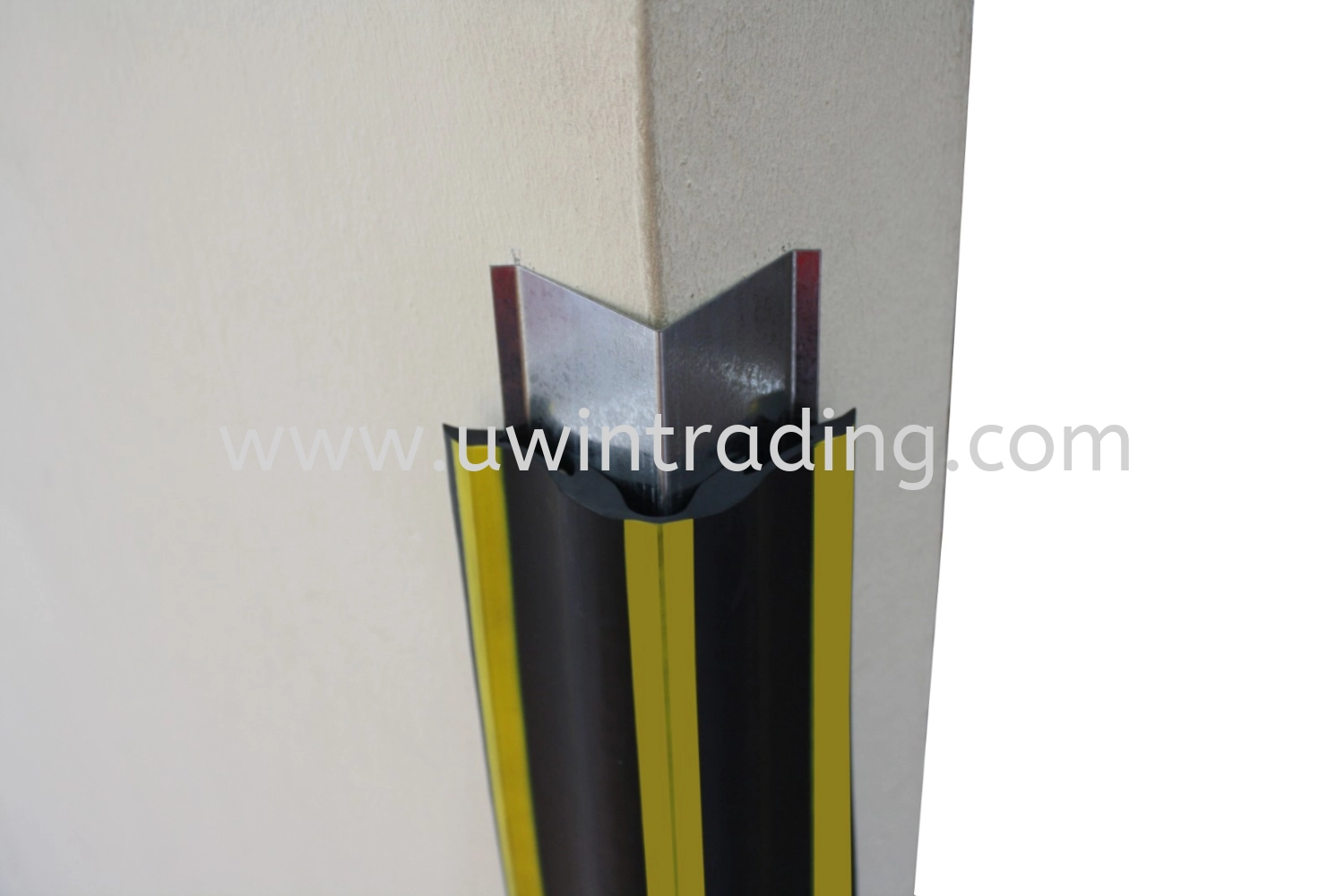 Steel Retainer Corner Guard