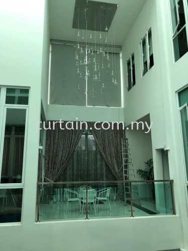 High Ceiling Blinds & Curtain In Jb 