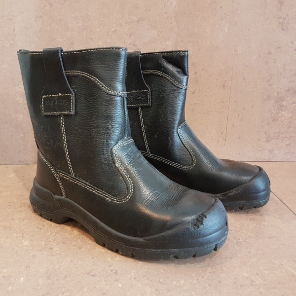 Display Unit Safety Shoe-Leather King KWD805C 9# ID444564 Others Selangor, Malaysia, Kuala Lumpur (KL), Seri Kembangan, Setapak, Kajang Supplier, Suppliers, Supply, Supplies | Knight Auto Sdn Bhd