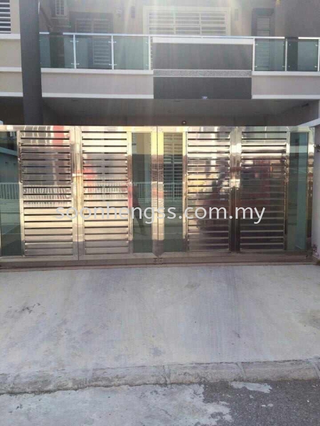  FOLDING DOOR MAIN GATE STAINLESS STEEL Johor Bahru (JB), Skudai, Malaysia Contractor, Manufacturer, Supplier, Supply | Soon Heng Stainless Steel & Renovation Works Sdn Bhd