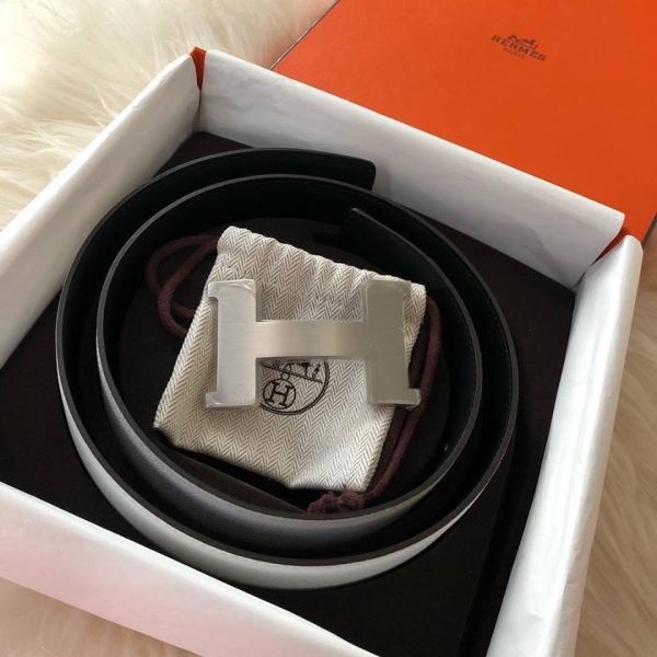 Brand New Unused Hermes 42mm Silver Buckle with Reversible White/Black Leather Belt Hermes Kuala Lumpur (KL), Selangor, Malaysia. Supplier, Retailer, Supplies, Supply | BSG Infinity (M) Sdn Bhd