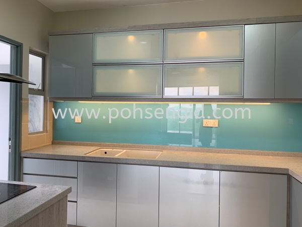 4G Glass Kitchen Cabinet #CYBER HEIGHTS VILLA #CYBERJAYA Kitchen Seremban, Negeri Sembilan (NS), Malaysia Renovation, Service, Interior Design, Supplier, Supply | Poh Seng Furniture & Interior Design